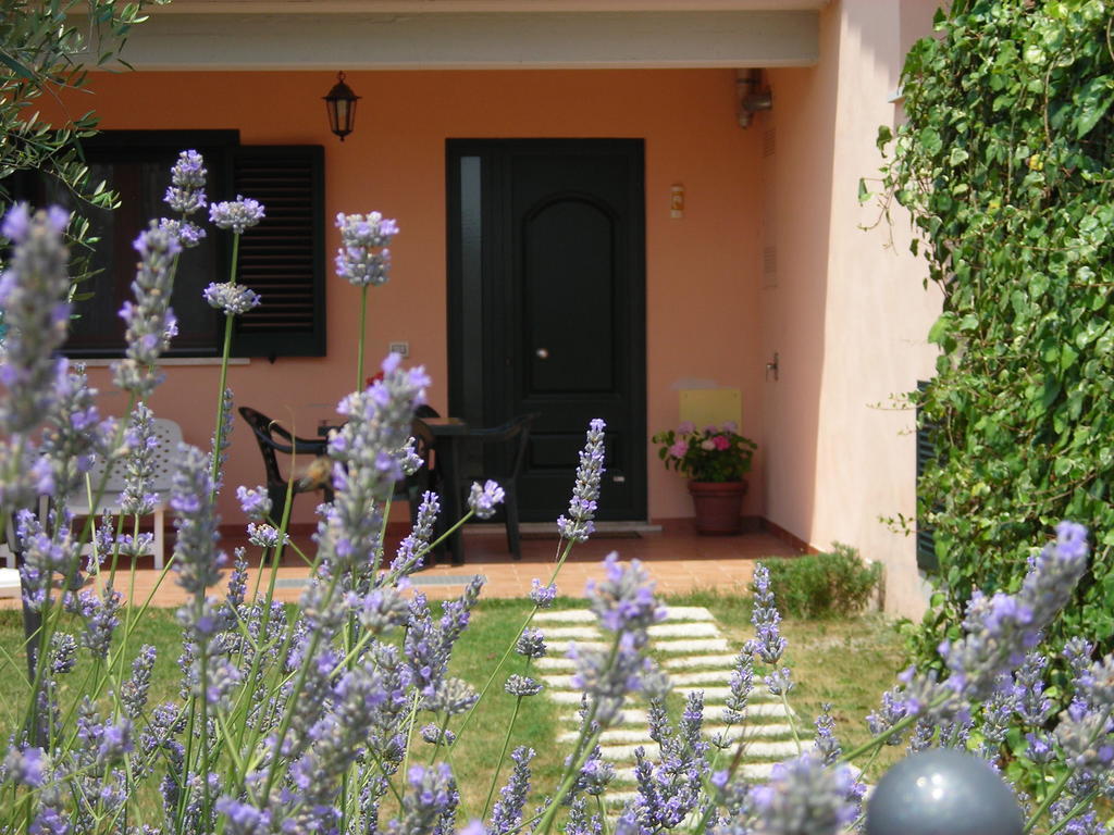 Residence Ai Campi Da Golf Saturnia Kültér fotó