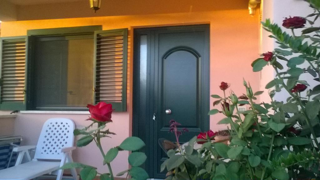 Residence Ai Campi Da Golf Saturnia Kültér fotó